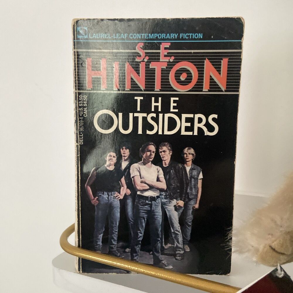 The Outsiders by S.E. Hinton 1989 Laurel Leaf Paperback Dell Publishing Classic
